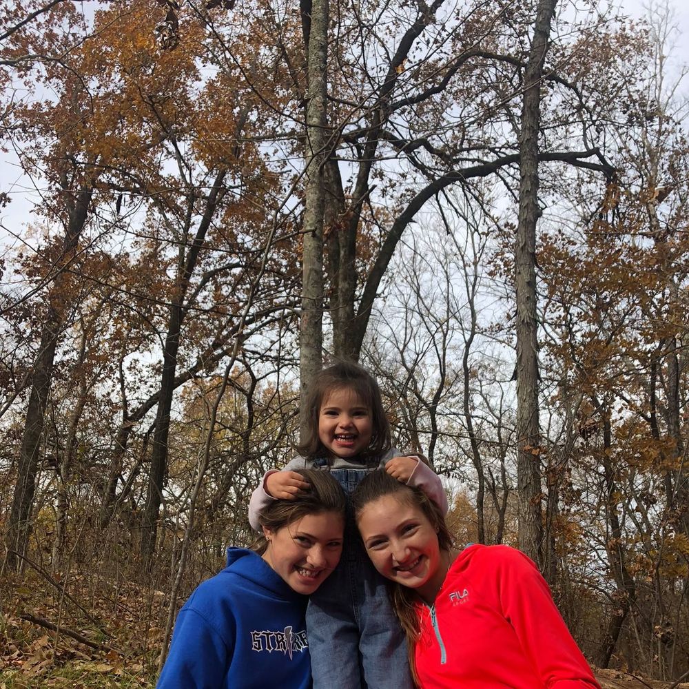 Meet your Posher, Joy